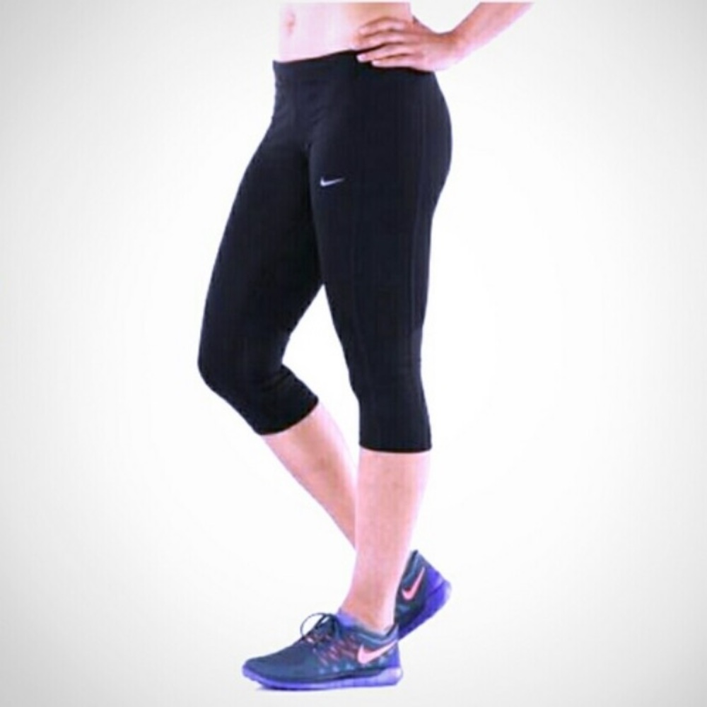 Nike Running / Workout Dri-Fit Capri leggings